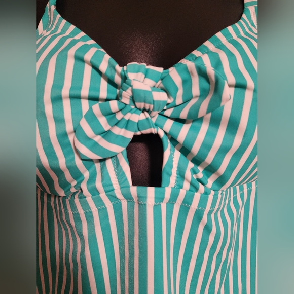 Sold NWT Kona Sol Striped Tankini Swim Top - Picture 2 of 8